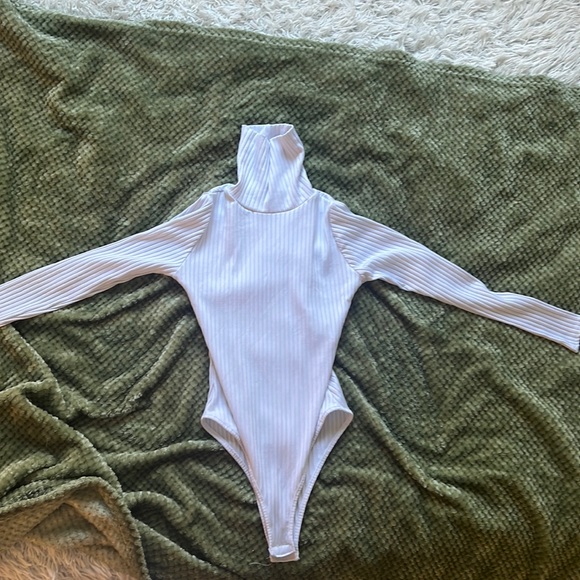 Boohoo Tops White Turtleneck Bodysuit Poshmark
